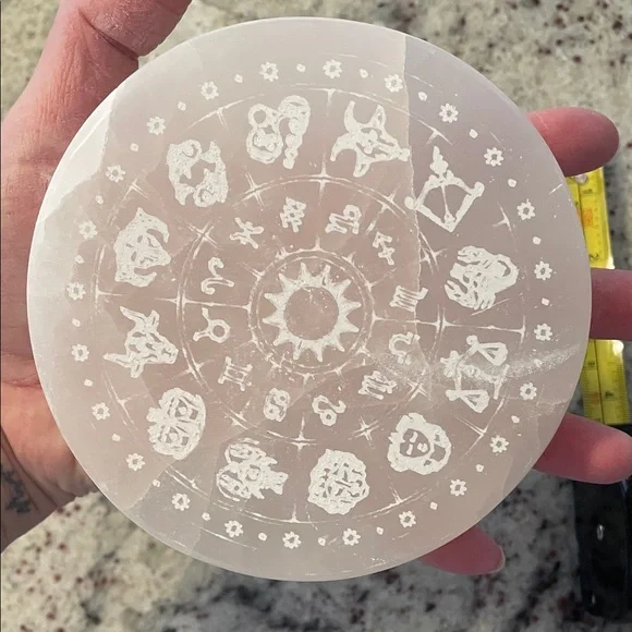 White Zodiac Design Selenite Plate - Picture 5 of 5